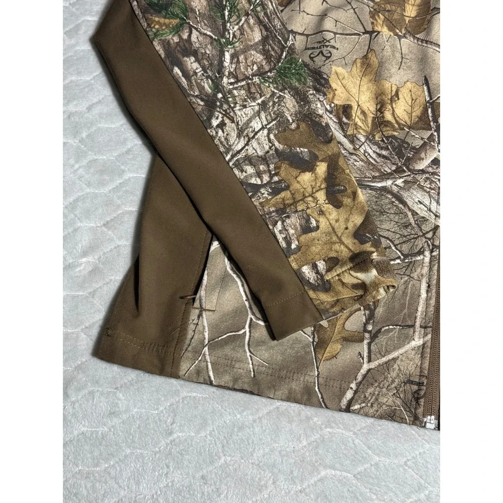 Realtree Xtra Camo Hunting Jacket Mens Large Scent Factor Softshell Full Zip